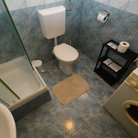 Gorgeous Apartment In Pula With House Sea View * Pula