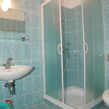 Apartment Gorgeous Apartment In Pula With House Sea View *