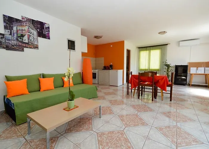3 Bedroom Awesome Apartment In Pula Apartment Pula