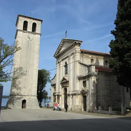 3 Bedroom Awesome In Appartement Pula